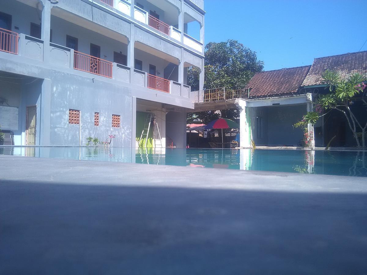 里德马利克酒店 Bumbang 外观 照片